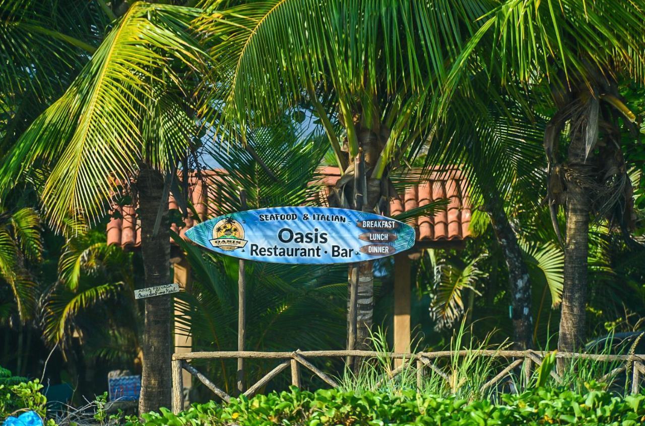 Hotel Oasis & Surf Camp Санта-Каталіна Екстер'єр фото