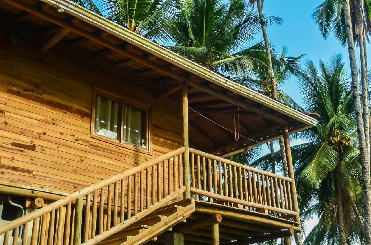 Hotel Oasis & Surf Camp Санта-Каталіна Екстер'єр фото
